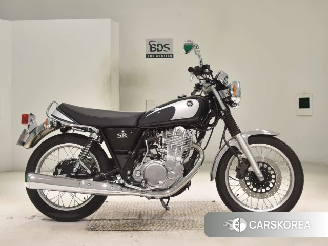 Проданный Yamaha SR400 2021 из Японии