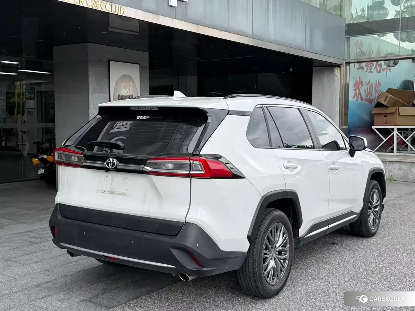 Toyota Wildlander 2023 Белый из Китая, фото 3