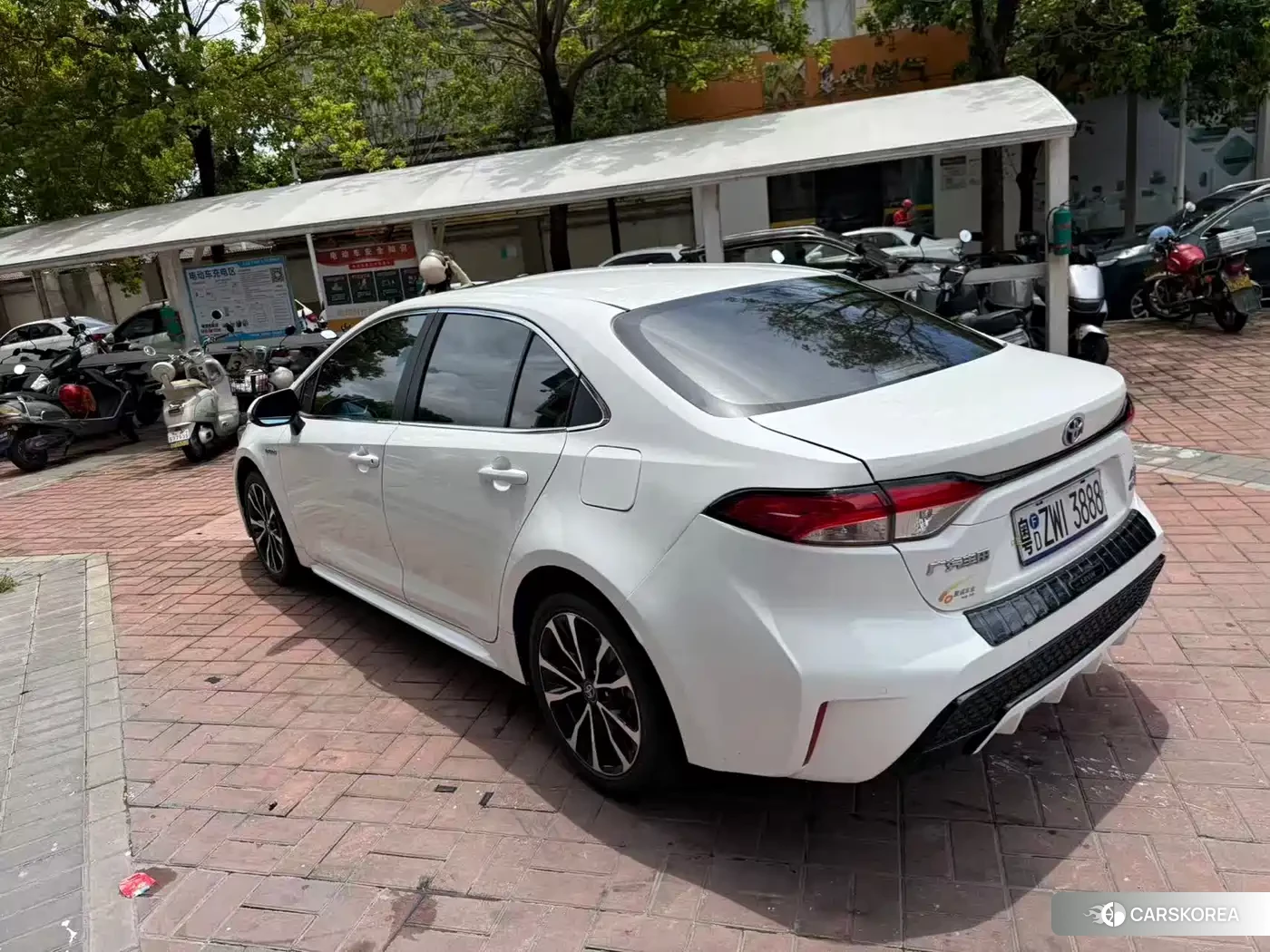 Toyota Levin 2022 Белый из Китая, фото 3