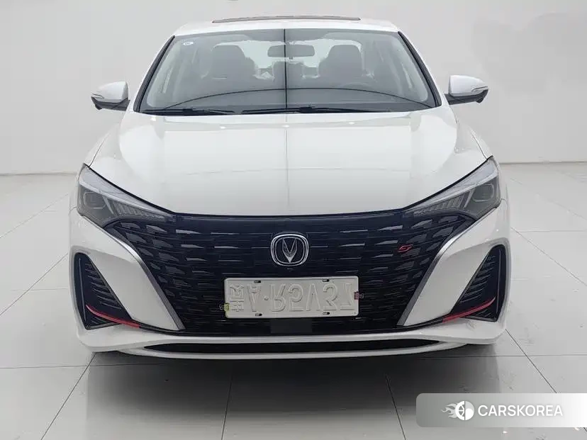 Chang'an Yidong 2024 Белый из Китая, фото 5