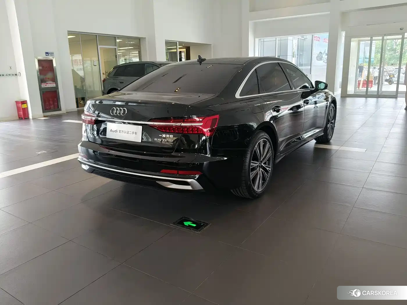 Audi A6L id 4622269 из Китая 14