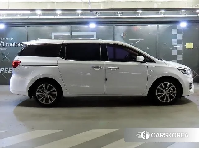 Kia The New Carnival id 3695782 из Кореи 13