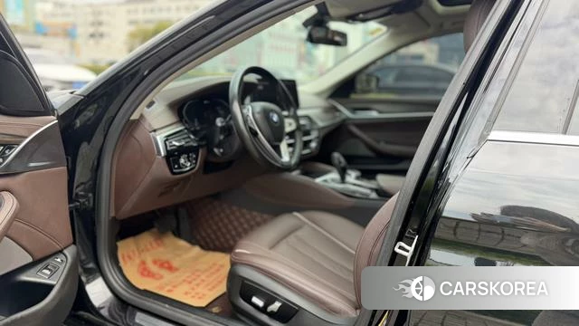 BMW 5 series PHEV id 4259302 из Китая 8