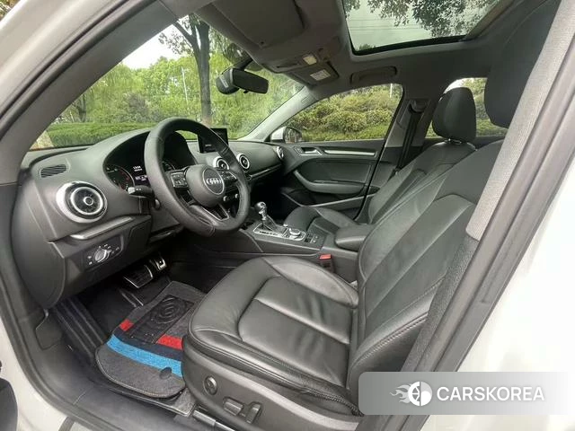 Audi A3 2019 Белый из Китая, фото 3