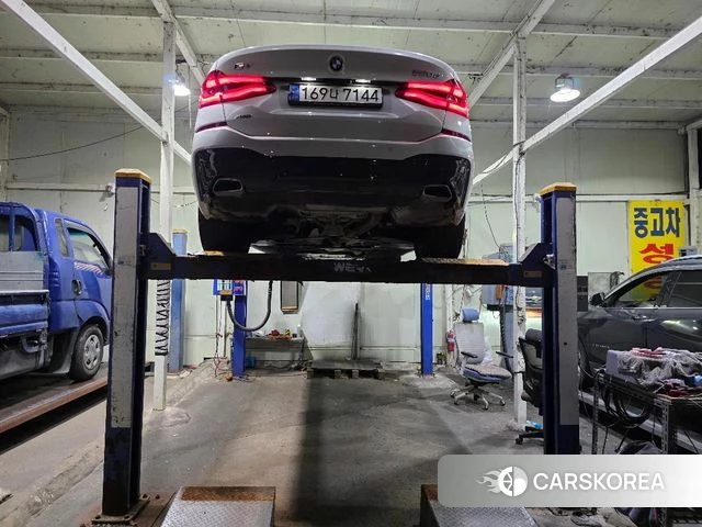 BMW 6 Series GT (G32) 2022 Белый из Кореи, фото 3
