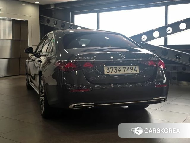 Mercedes-Benz E-Class W214 id 4744272 из Кореи 13
