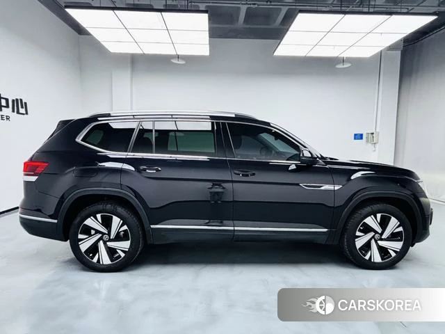 Volkswagen Tourang id 4299849 из Китая 17