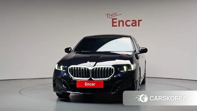 BMW 5 Series (G60) id 4516464 из Кореи 23
