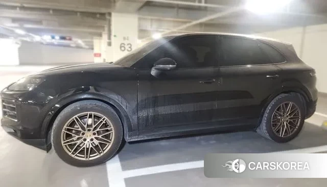 Porsche Cayenne (PO536) 2023 Черный из Кореи, фото 3