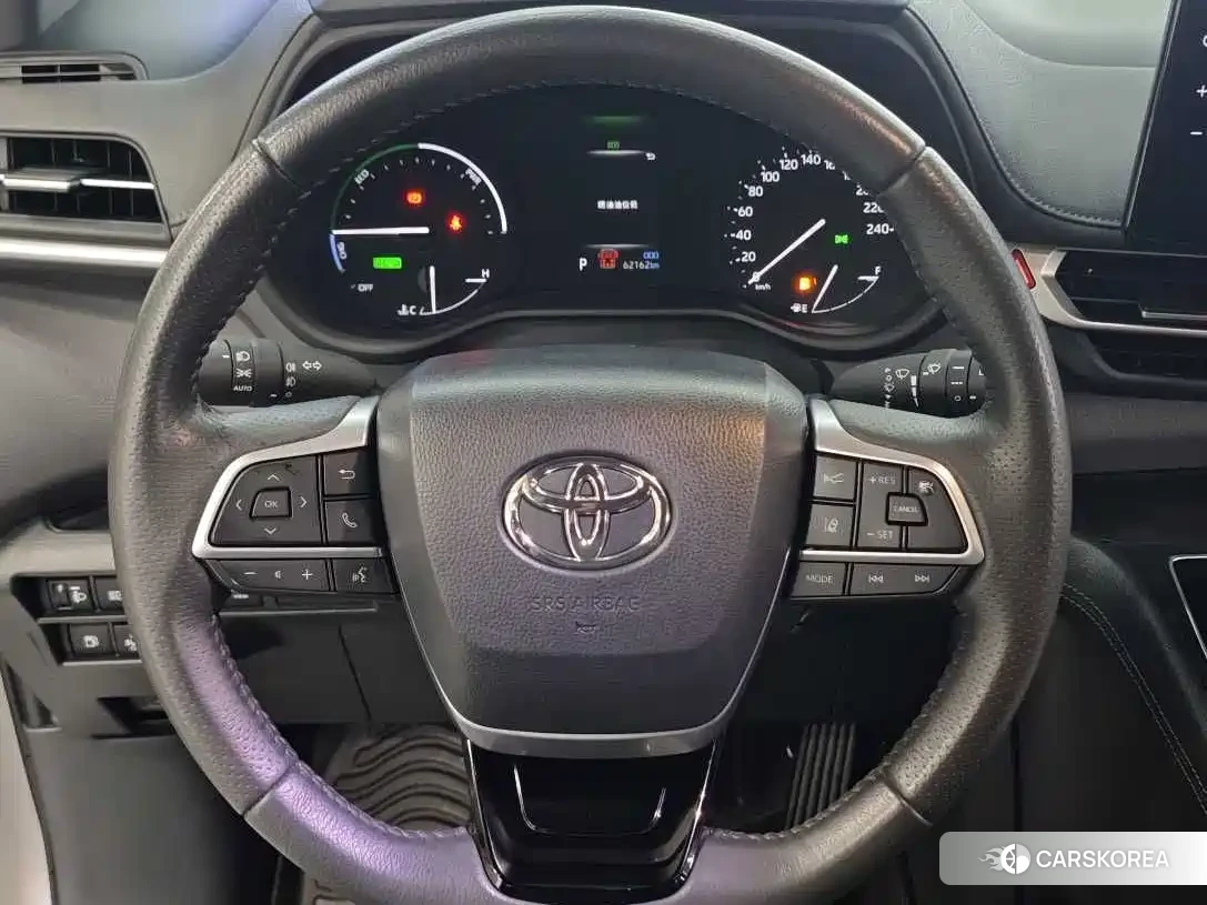 Toyota Sienna id 4617095 из Китая 13