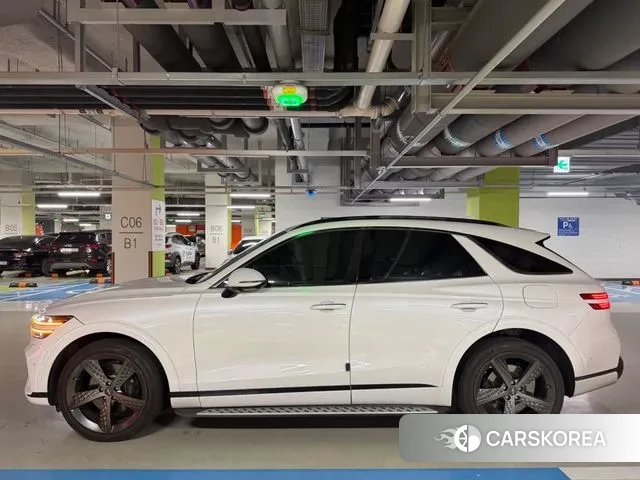 Genesis GV70 2023 Белый из Кореи, фото 3