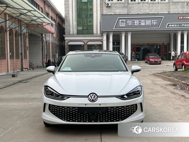 Volkswagen Lingdu 2024 Белый из Китая, фото 3