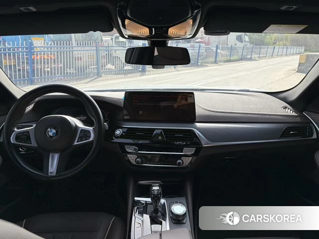 BMW 5 series PHEV 2021 Белый из Китая, фото 4