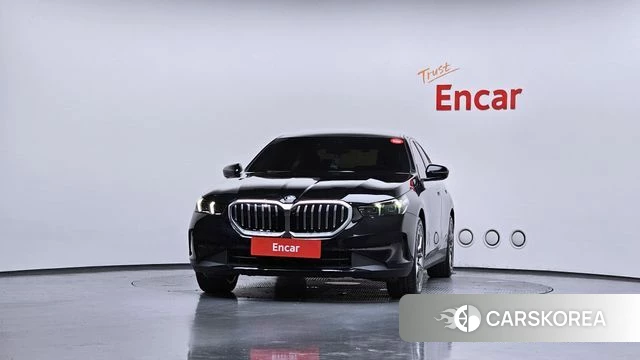 BMW 5 Series (G60) id 4329347 из Кореи 23