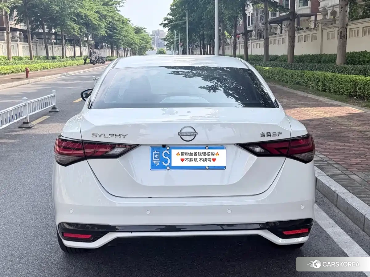 Nissan Xuan Yi 2025 Белый из Китая, фото 3