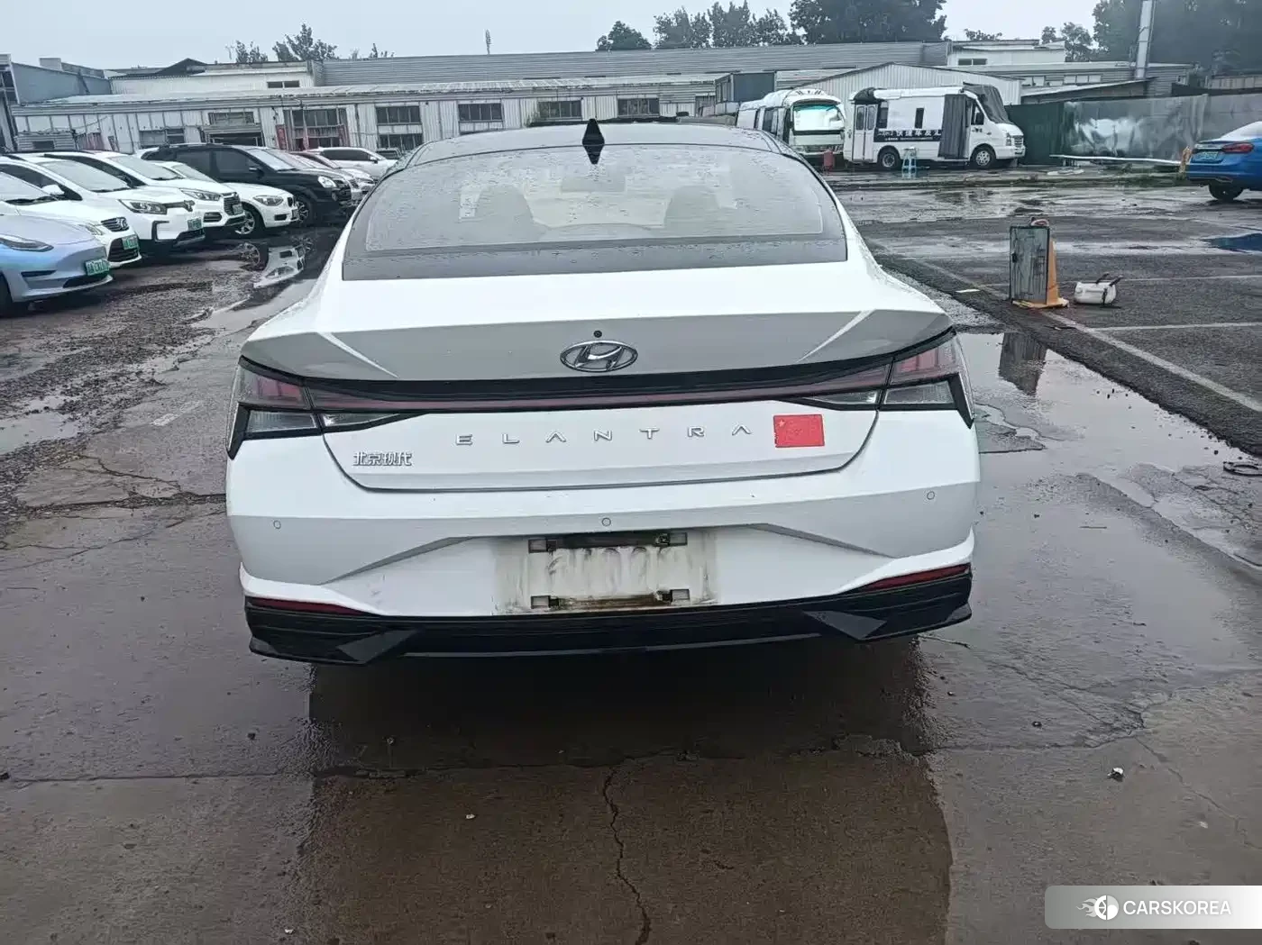 Hyundai Elantra 2022 Белый из Китая, фото 3