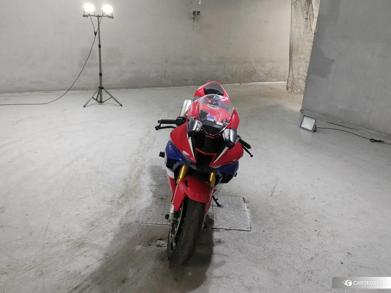 Проданный Honda CBR1000RR-R FIREBLADE SP 2020 из Японии, фото 4