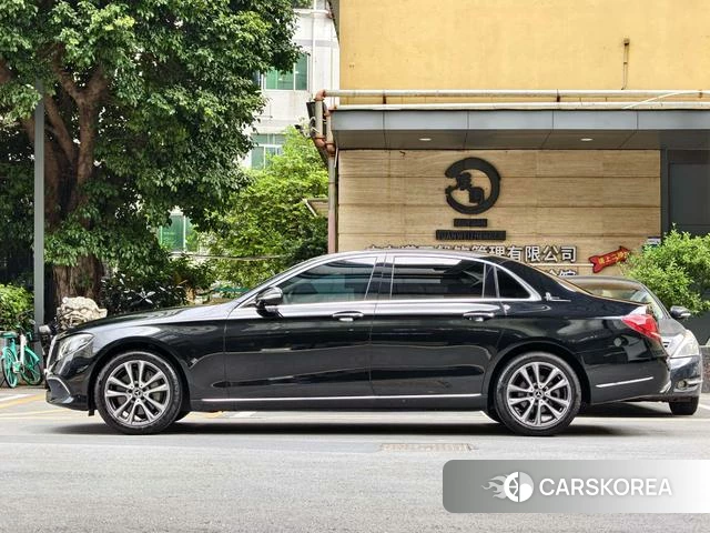 Mercedes-Benz E-class 2018 Черный из Китая, фото 3