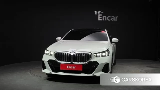 BMW 5 Series (G60) id 3763170 из Кореи 13