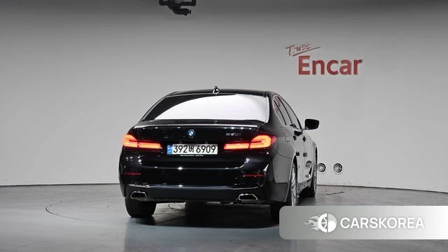 BMW 5 Series (G30) id 3923496 из Кореи 13