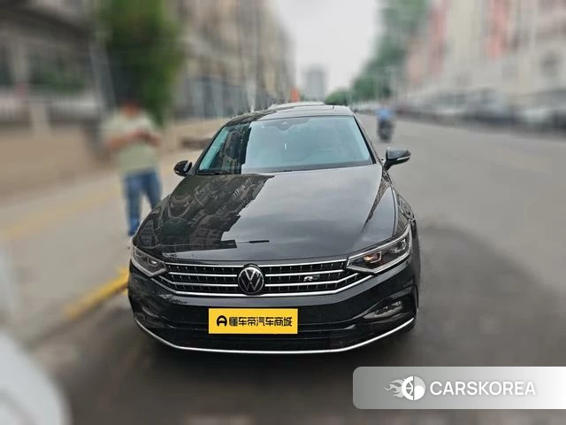Volkswagen Magotan 2025 Черный из Китая, фото 3