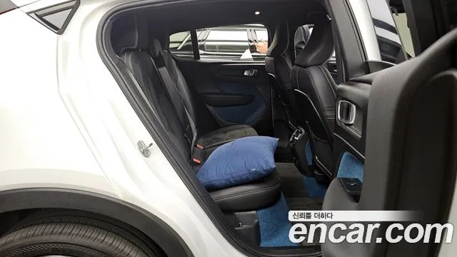 Volvo C40 Richards id 2686549 из Кореи 13