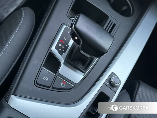 Audi A4L id 3913912 из Китая 19