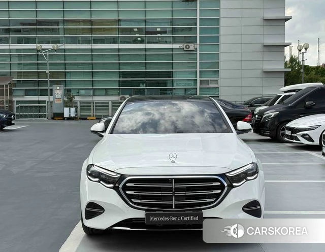 Mercedes-Benz E-Class W214 2026 Белый из Кореи, фото 6