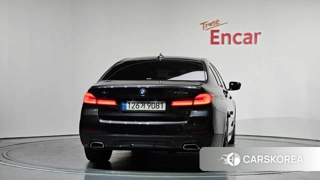 BMW 5 Series (G30) id 3866050 из Кореи 13