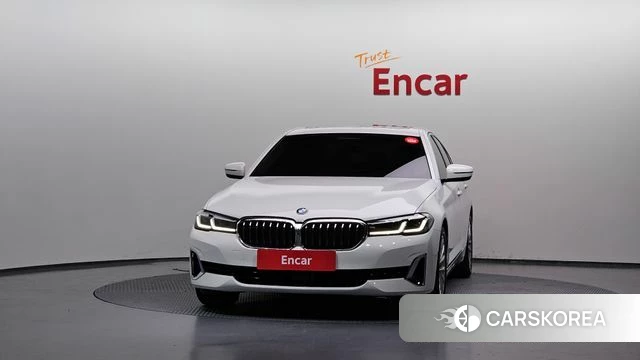 BMW 5 Series (G30) id 4586157 из Кореи 23