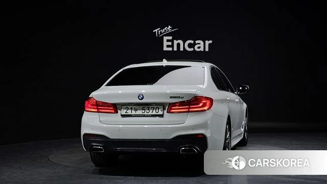 BMW 5 Series (G30) id 3924581 из Кореи 13