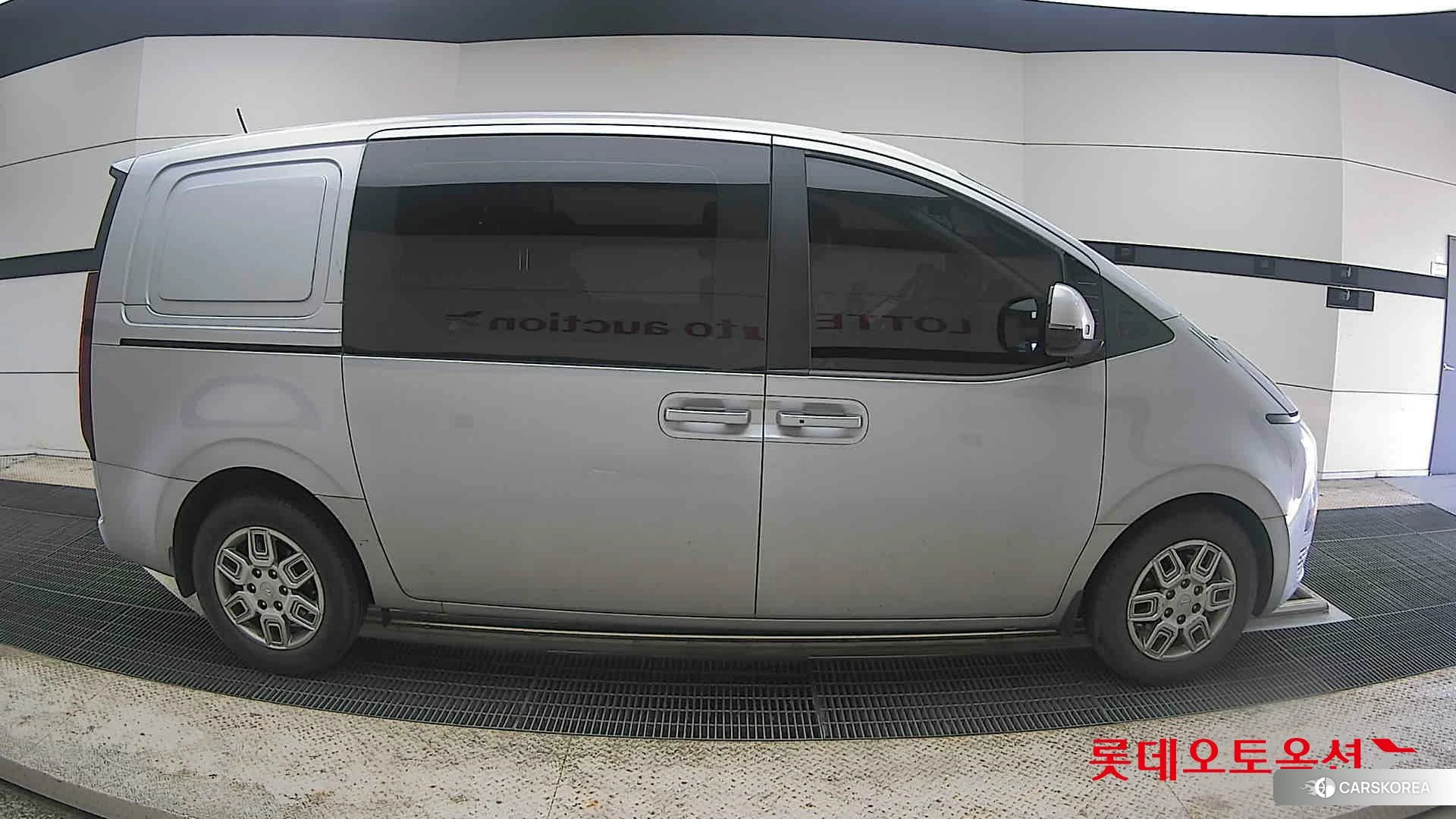 Hyundai Staria id 4289347 из Кореи 23