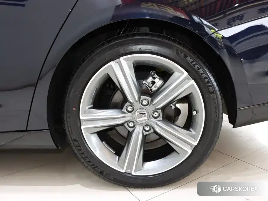 Honda Accord id 4622355 из Китая 13