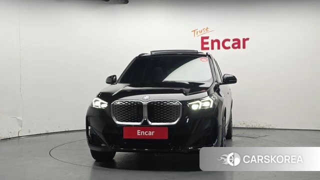 BMW iX1 (U11) id 4322124 из Кореи 23