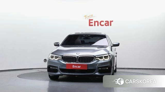 BMW 5 Series (G30) id 4435890 из Кореи 13