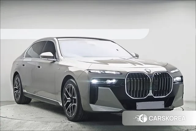 BMW 7 Series (G70) id 3544335 из Кореи 13