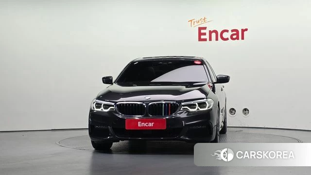 BMW 5 Series (G30) id 4872846 из Кореи 23