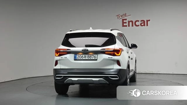 Kia Seltos id 4244998 из Кореи 23