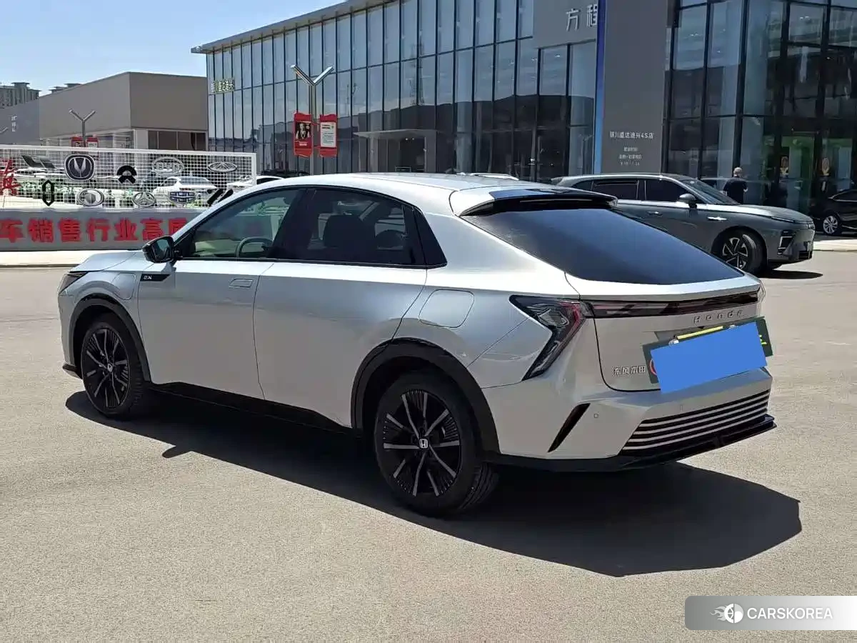 Honda e:NS2 2025 Silver/gray из Китая, фото 3