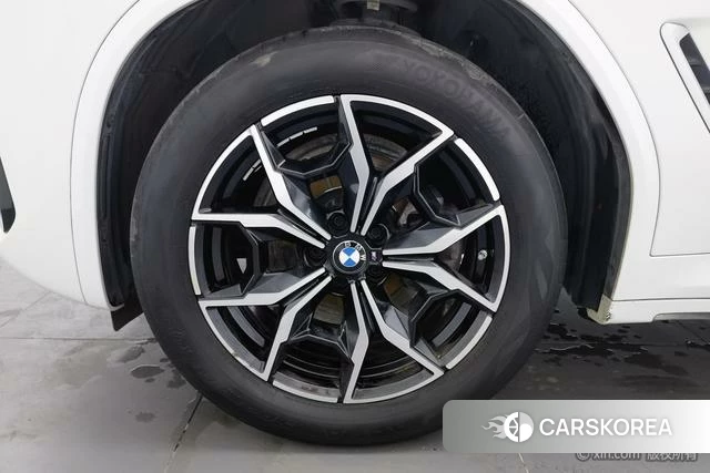 BMW X3 id 4275812 из Китая 17