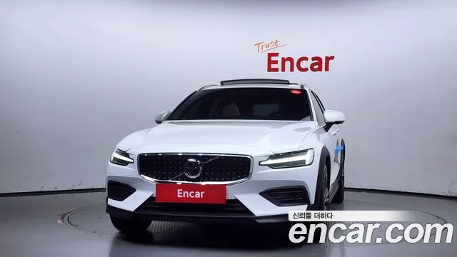 Volvo V60 Cross-Country 2nd Generation id 2732529 из Кореи 13