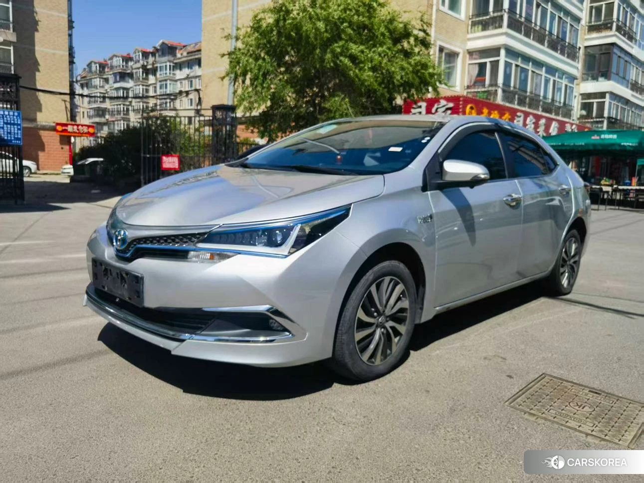 Toyota Corolla dual engine E+ 2020 Серебристо-серый из Китая, фото 3