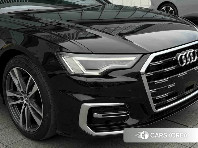 Audi A6L id 4219190 из Китая 10