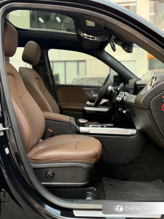 Mercedes-Benz GLB 2024 Черный из Китая, фото 3