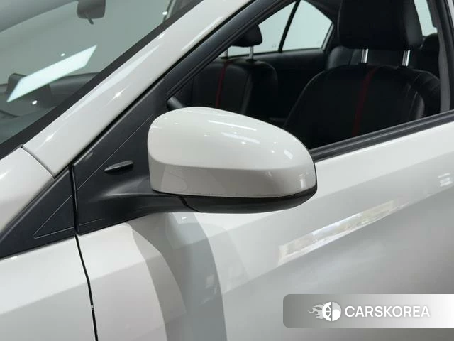 Toyota YARIS L to enjoy id 4365950 из Китая 23