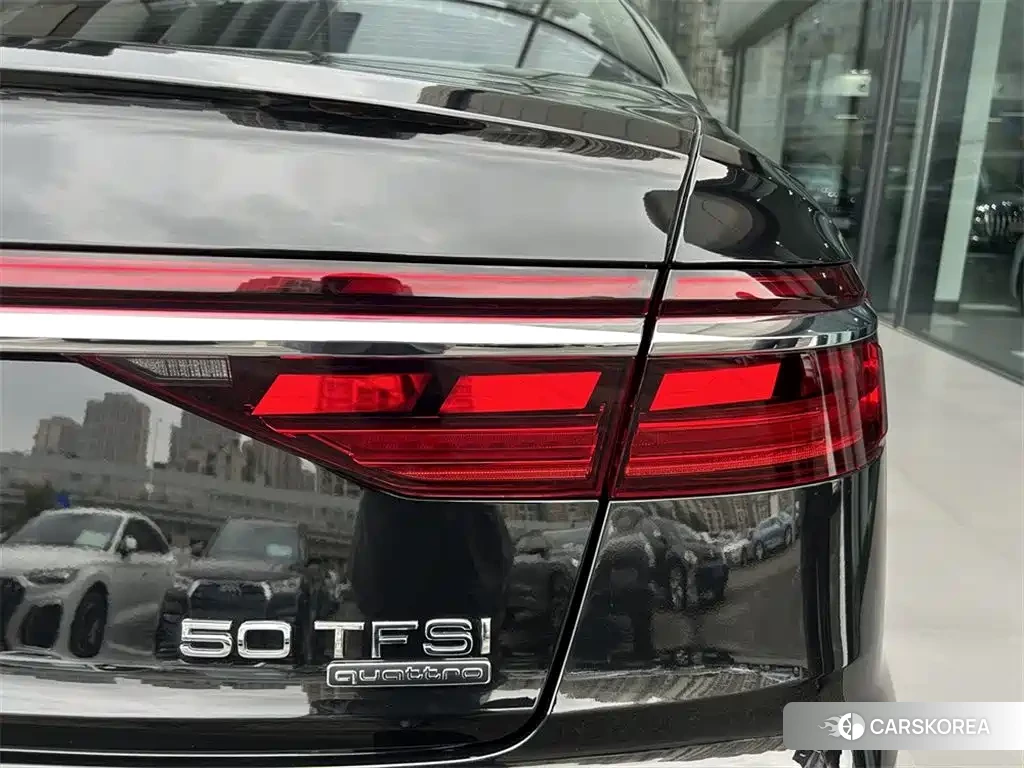 Audi A8 id 4545883 из Китая 8