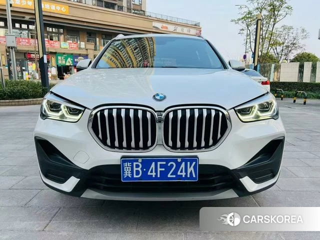 BMW X1 2021 Белый из Китая, фото 3