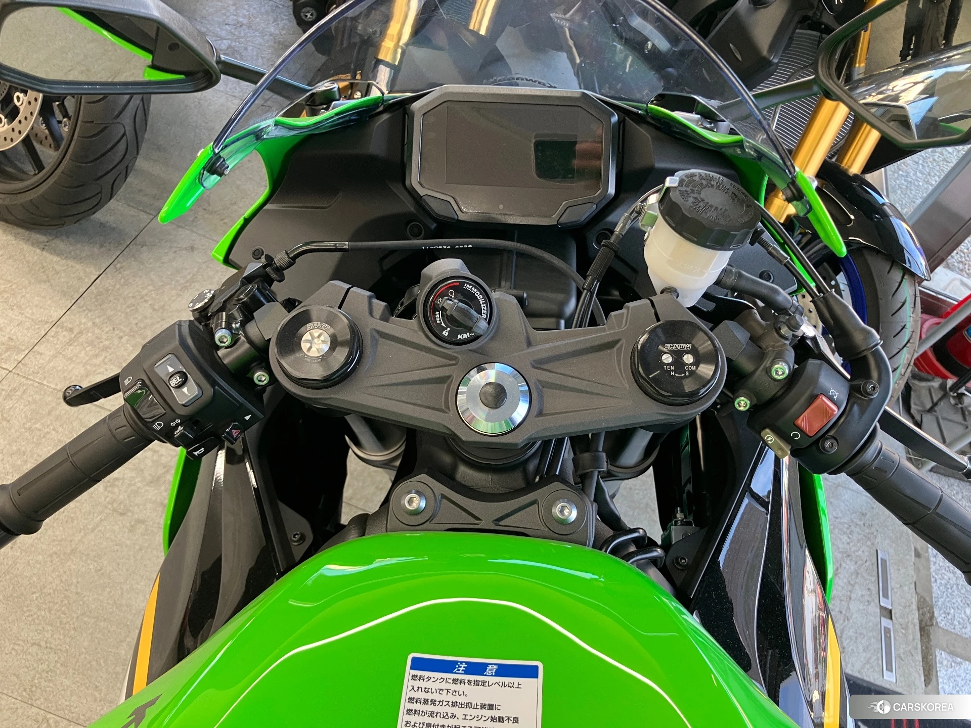 Kawasaki NINJA ZX-6R 2025 из Японии, фото 3