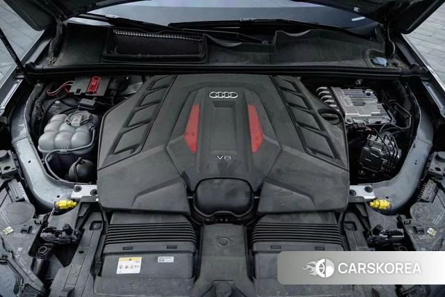 Audi SQ7 id 4259325 из Китая 13