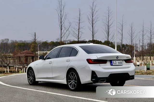 BMW 3 series id 4348763 из Китая 11